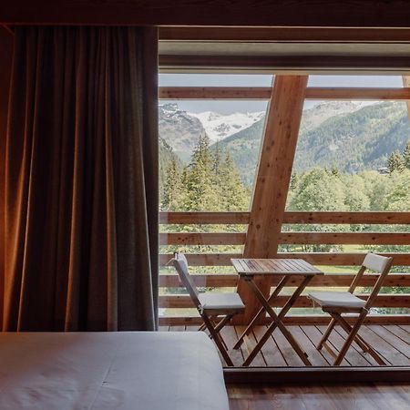 Au Charmant Petit Lac - Ecohotel Parc & Spa Champoluc Exteriér fotografie