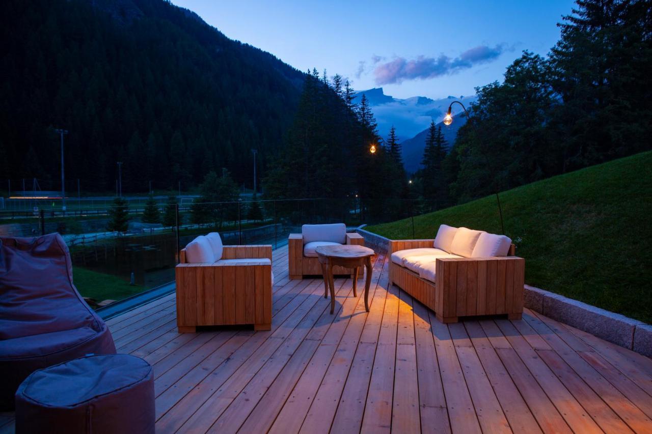 Au Charmant Petit Lac - Ecohotel Parc & Spa Champoluc Exteriér fotografie
