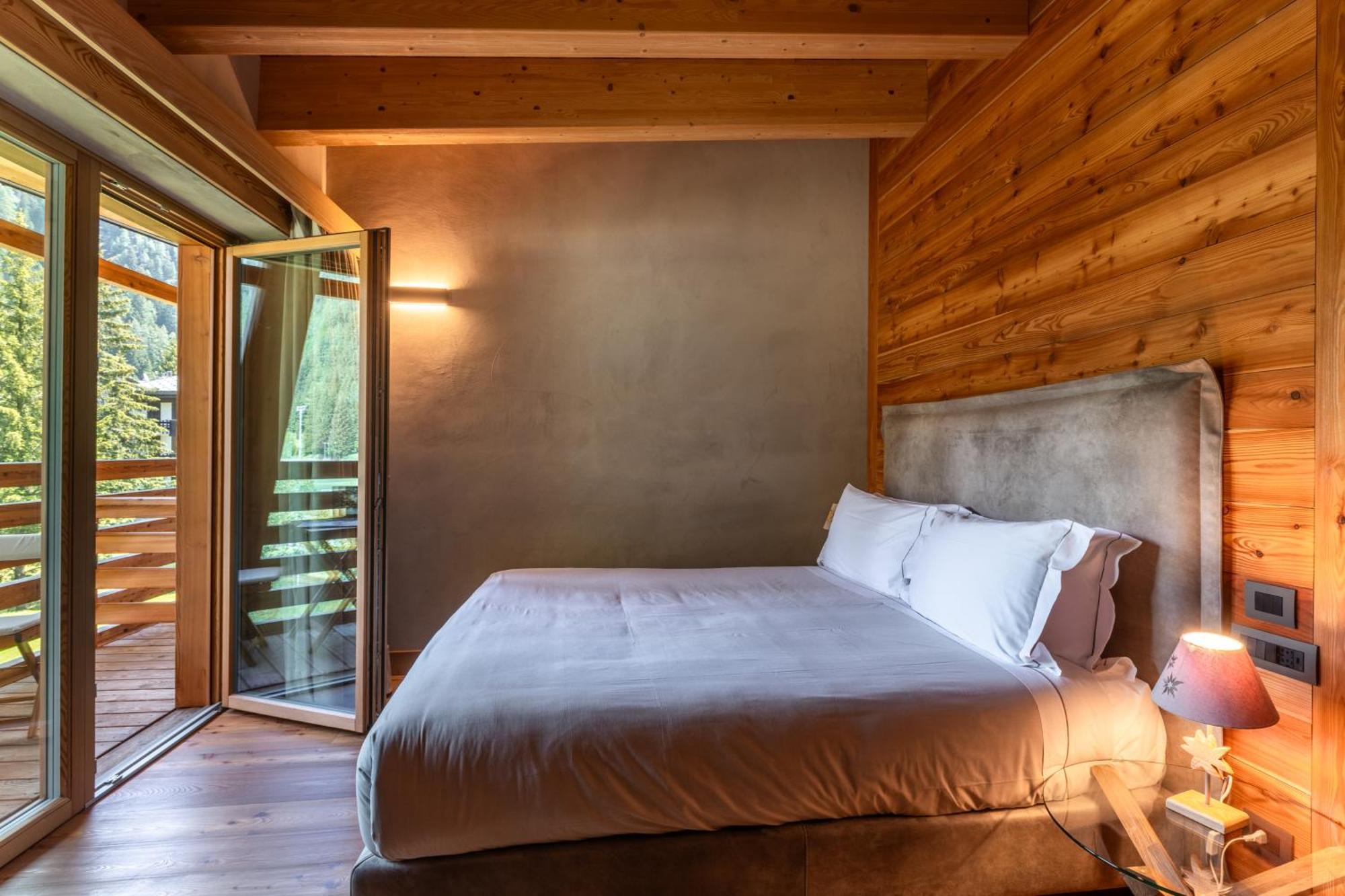 Au Charmant Petit Lac - Ecohotel Parc & Spa Champoluc Exteriér fotografie