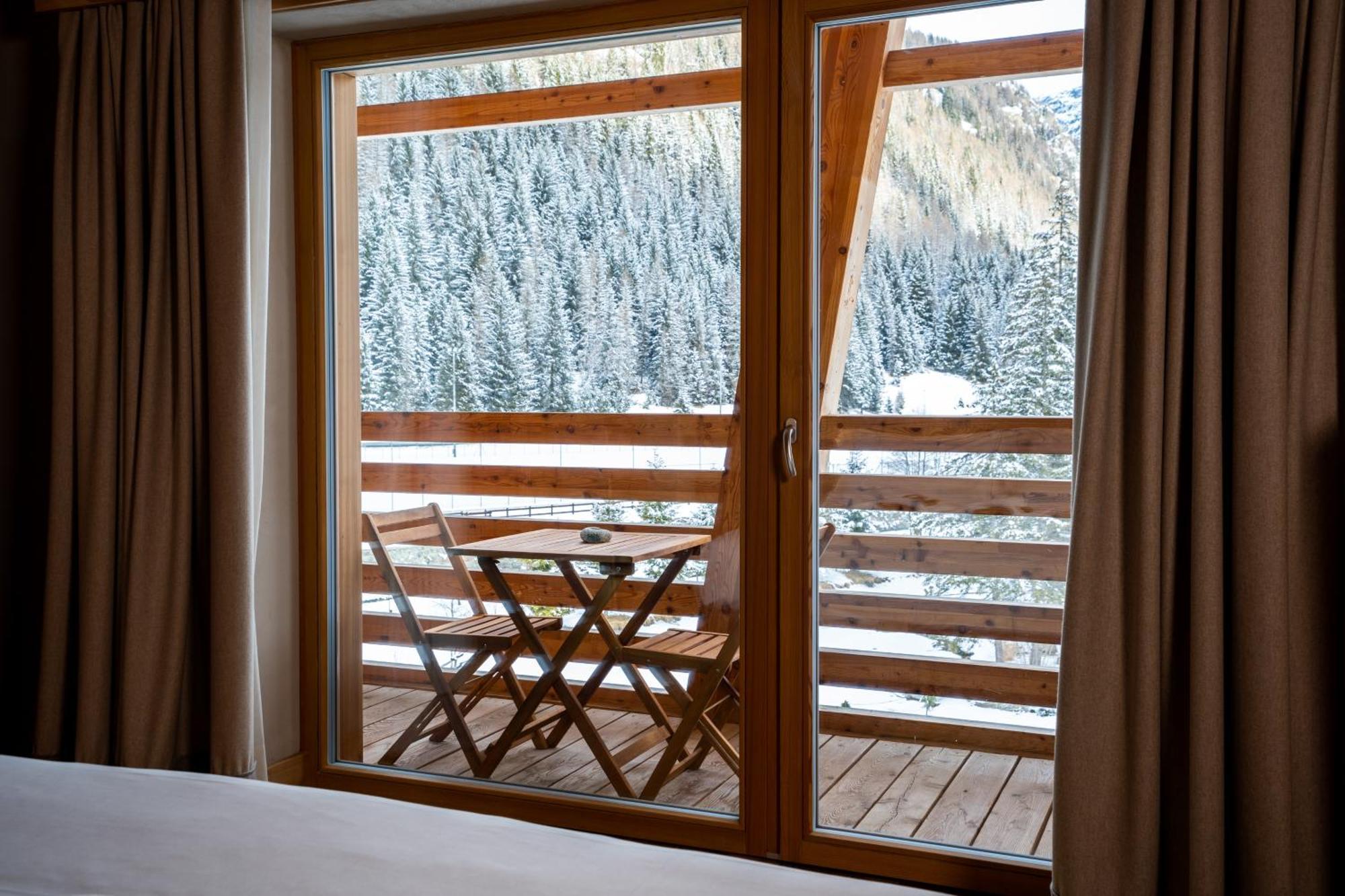Au Charmant Petit Lac - Ecohotel Parc & Spa Champoluc Exteriér fotografie