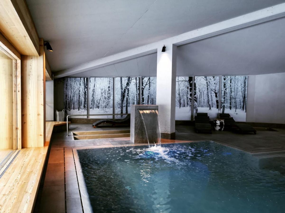 Au Charmant Petit Lac - Ecohotel Parc & Spa Champoluc Exteriér fotografie